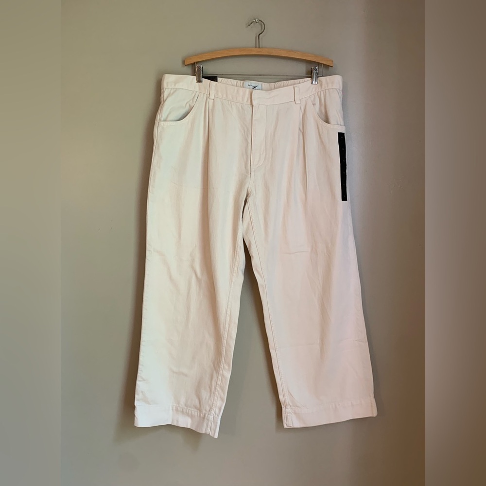 Banana republic cream color jeans denim wide leg
Pleated size xl